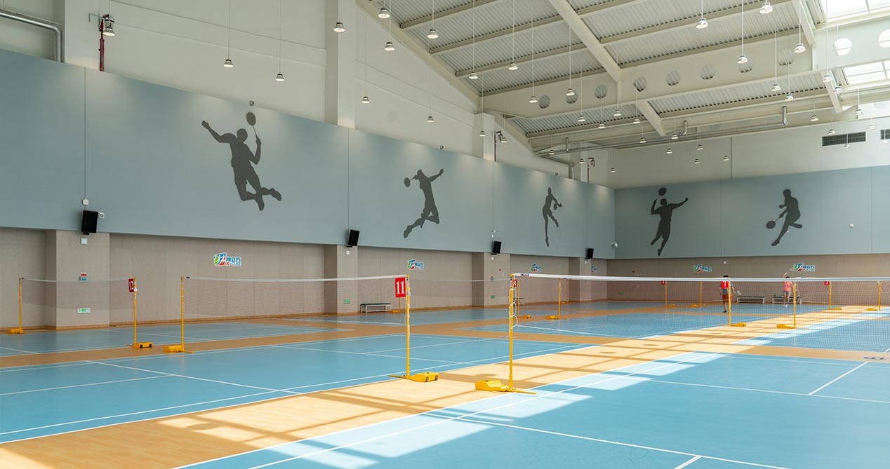 羽毛球场布灯案例